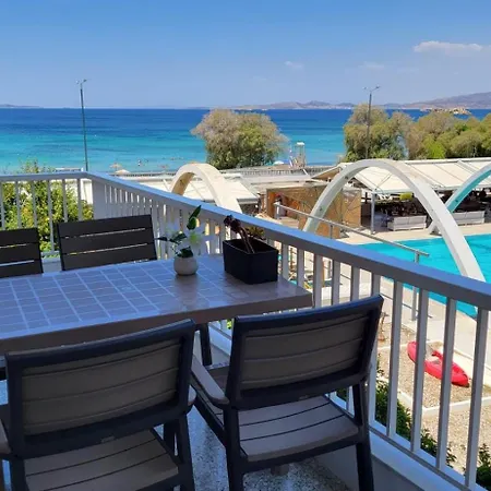 Vista Mare Beachfront Apartment. Saronida Exterior photo