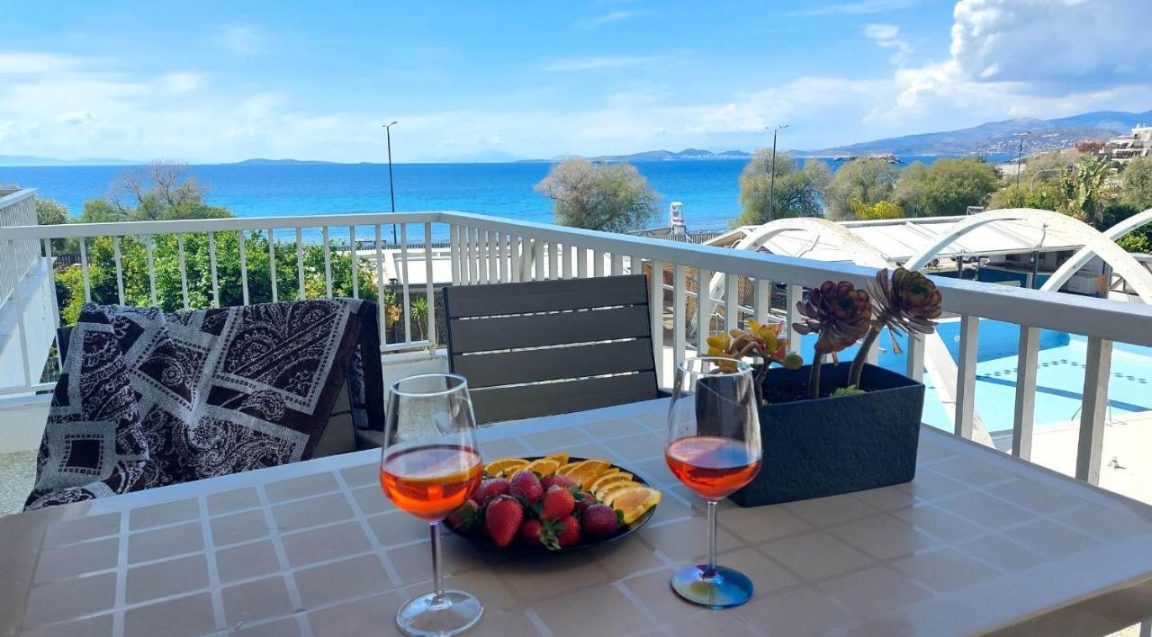 Vista Mare Beachfront Apartment. * Saronida